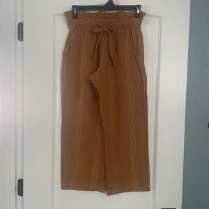 Sienna Sky Brown Capris